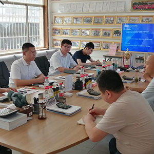 山東龍輝起重機械有限公司熱烈歡迎“中廣大為”的調研考察工作